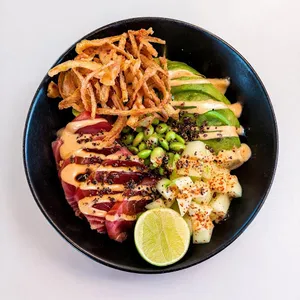 Poke de atún teriyaki