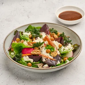 Ensalada de Queso Feta y Betabel