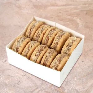 Caja chica  (10 und)