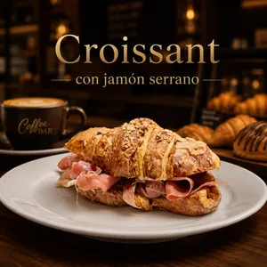 Croissant Serrano