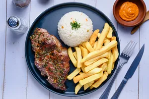 Almuerzo del Dia + Cerveza