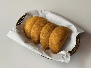 Empanada De Pollo