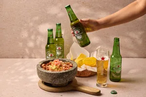 Nachos gratinados + 4 Heineken