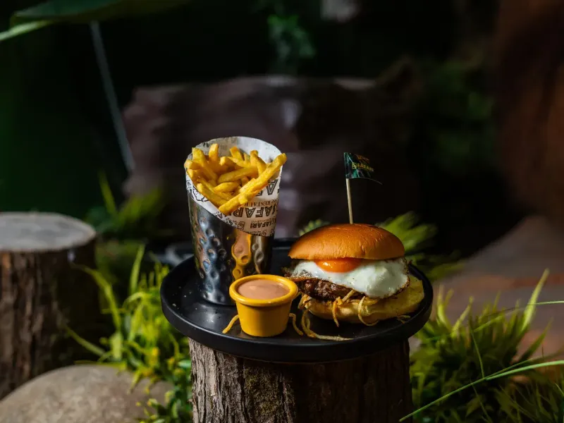 SAFARI BURGER SAFARI BURGER