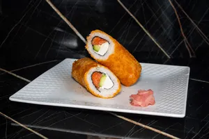 Handroll salmón, palta, queso crema