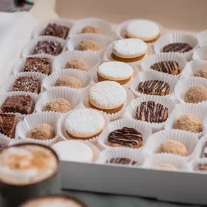 Mix Alfajores y Pastelitos Dulces