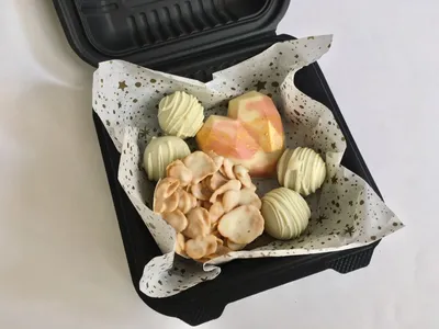 Mini treat box
