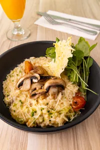 Risoto de champiñones y cherrys asados