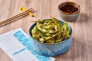 Edamames Asados - Vainas de Soya Asadas con Sal de Mar