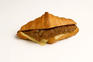 Croissant Mechada Queso