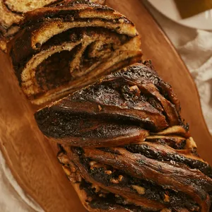 Babka De Chocolate 70% Y Nueces Tostadas $14.900
