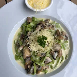 Fetuccini Espinaca Champiñon
