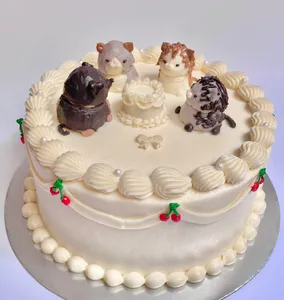 Pastel personalizado con figuras de betún