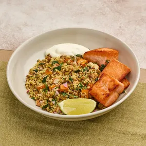 Bowl Tabbule Salmón Caliente