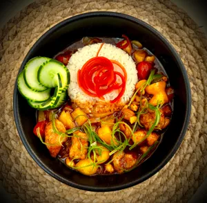 Pad Preaw Wan (Salteado Tailandés Agridulce)