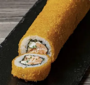 Handroll Salmón Queso Cebollín