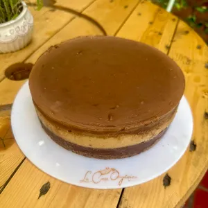 Torta Snickers Pequeña 10p APLV, Sin Soya, Sin Gluten, Sin azúcar, Vegana