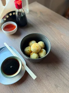 D4 cheese balls