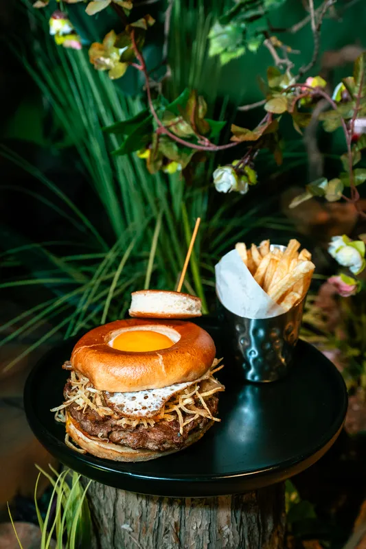 BURGER CRUNCH BURGER CRUNCH