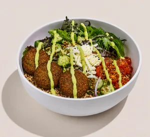 Bowl Mediterráneo de Falafel