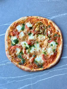 Pizza Caprese