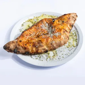 Calzone Fugazzeta Rellena