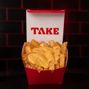 Papas fritas con cheddar