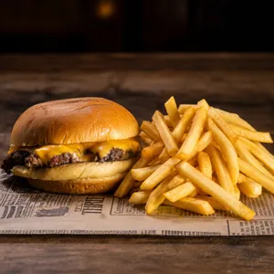 Hamburguesa Queso y Papas