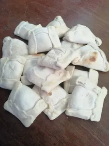 12 empanadas de cocktail