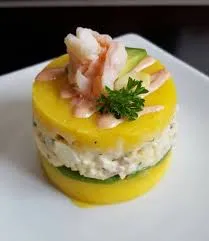 Causa de camarones