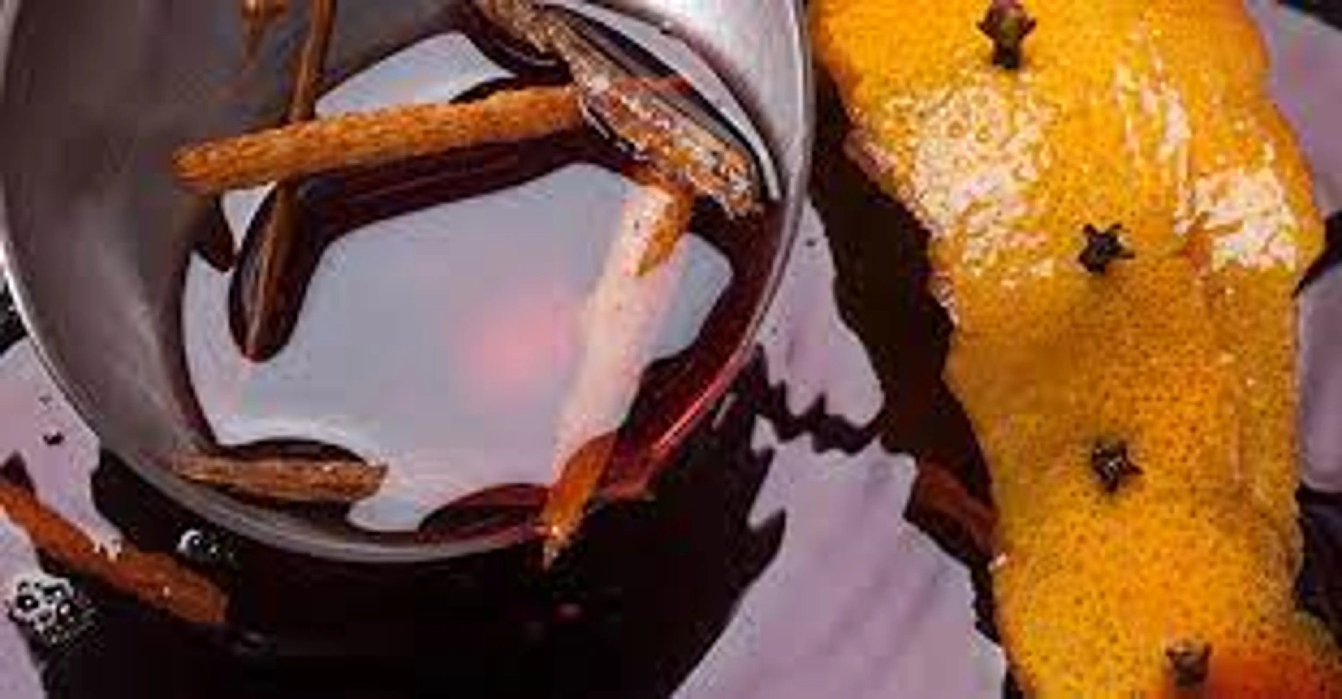 Vino Navegado Amadeus Pizza ofrece una variedad de pizzas a la