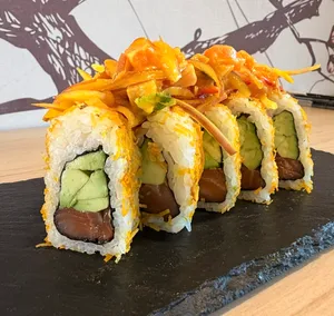 Flama Daurada Maki