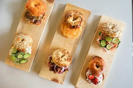 Mejor precio en la compra de 10 bagels (20% de descuento)