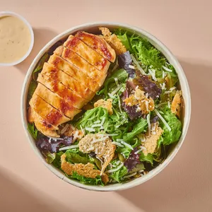 Ensalada César con Pollo