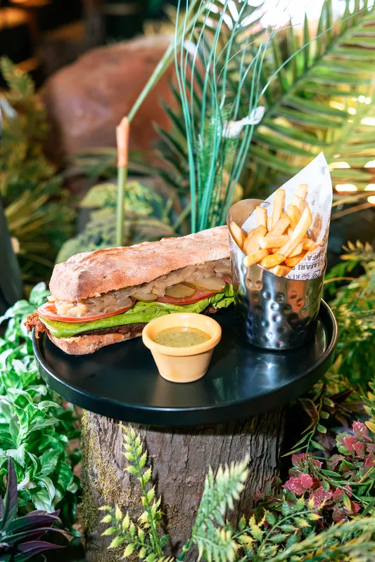 SÁNDWICH MILANESA SALVAJE SÁNDWICH MILANESA SALVAJE