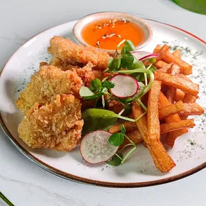 Nuggets de Pollo con salsa