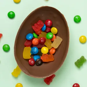 Huevo Colores gomitas y M&M