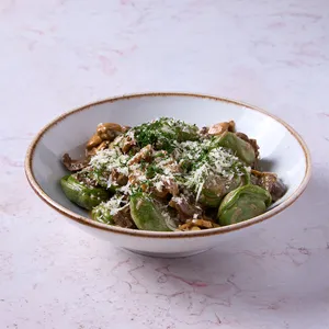 Tortellini De Espinaca Y Ricotta En Salsa Funghi Trifolati
