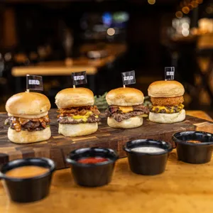 SLIDERS BRO CON PAPAS