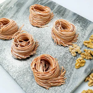 Linguini al Huevo y Tomate (3-4 P)