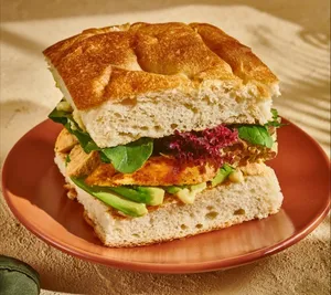 Sándwich Pollo & Aguacate