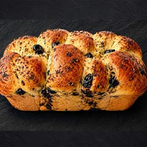 Pan Brioche con Aceitunas Negras Formato Familiar