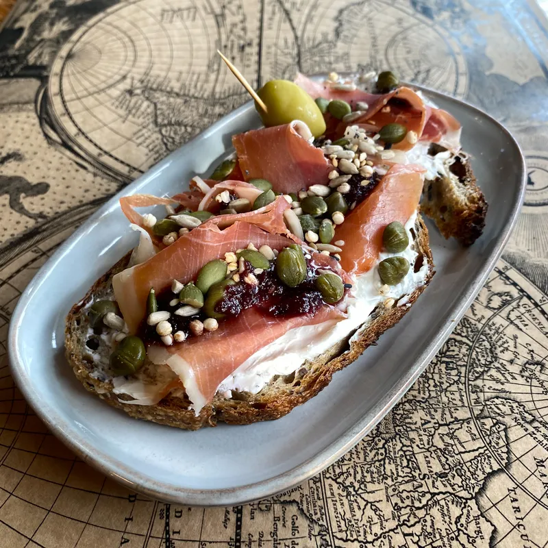 Tostada Jamón Serrano Tostada Jamón Serrano