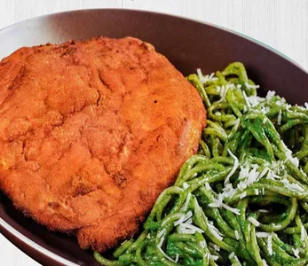 Miercoles 03 de Abril de Milanesa con Spaguetti al Pesto