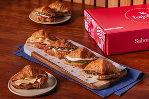 Caja CLÁSICA Minicroissants: 20 unids
