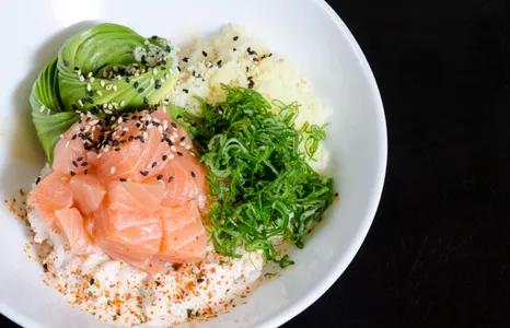 Chirashi Salmón