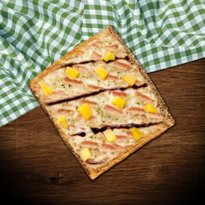 Hawaiiana Fiesta i - mediana