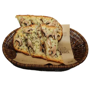 Pan al ajo - fugazza champiñones especial