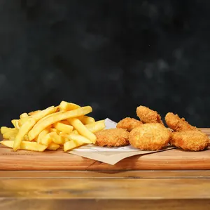 Nuggets de Pollo + Papas Fritas