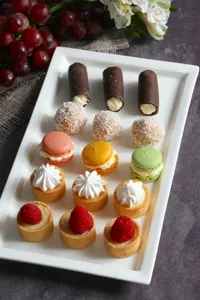 Pastelitos finos surtidos 20un